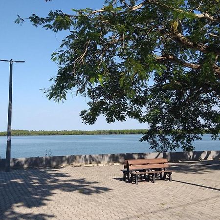קרבלס O Paraiso E Aqui Abrolhos - Suite Privativa, Cama De Casal, Ar Condicionado E Tv - Cafe Da Manha De Frente Para O Mar מראה חיצוני תמונה